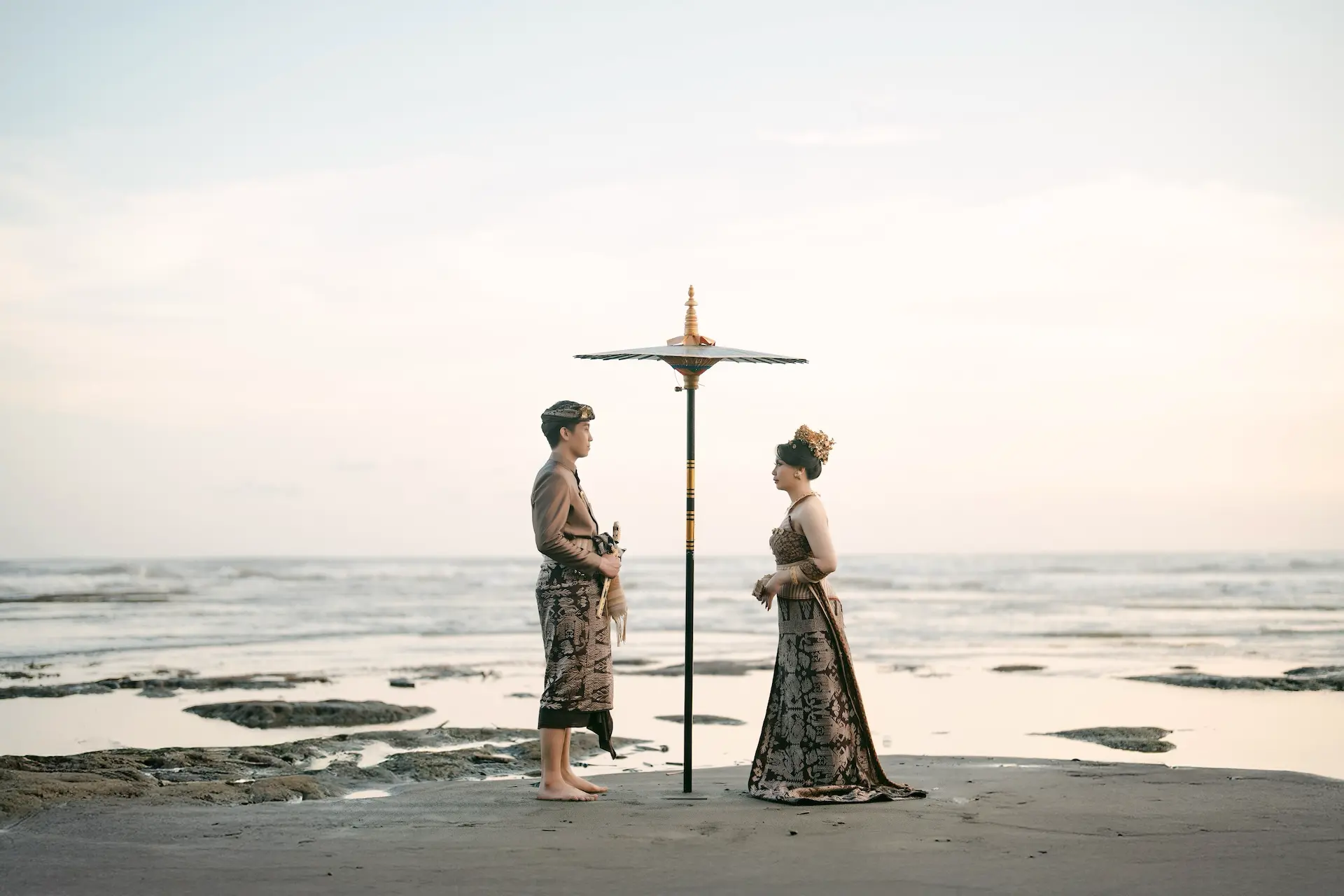 Gungde & Devi 13