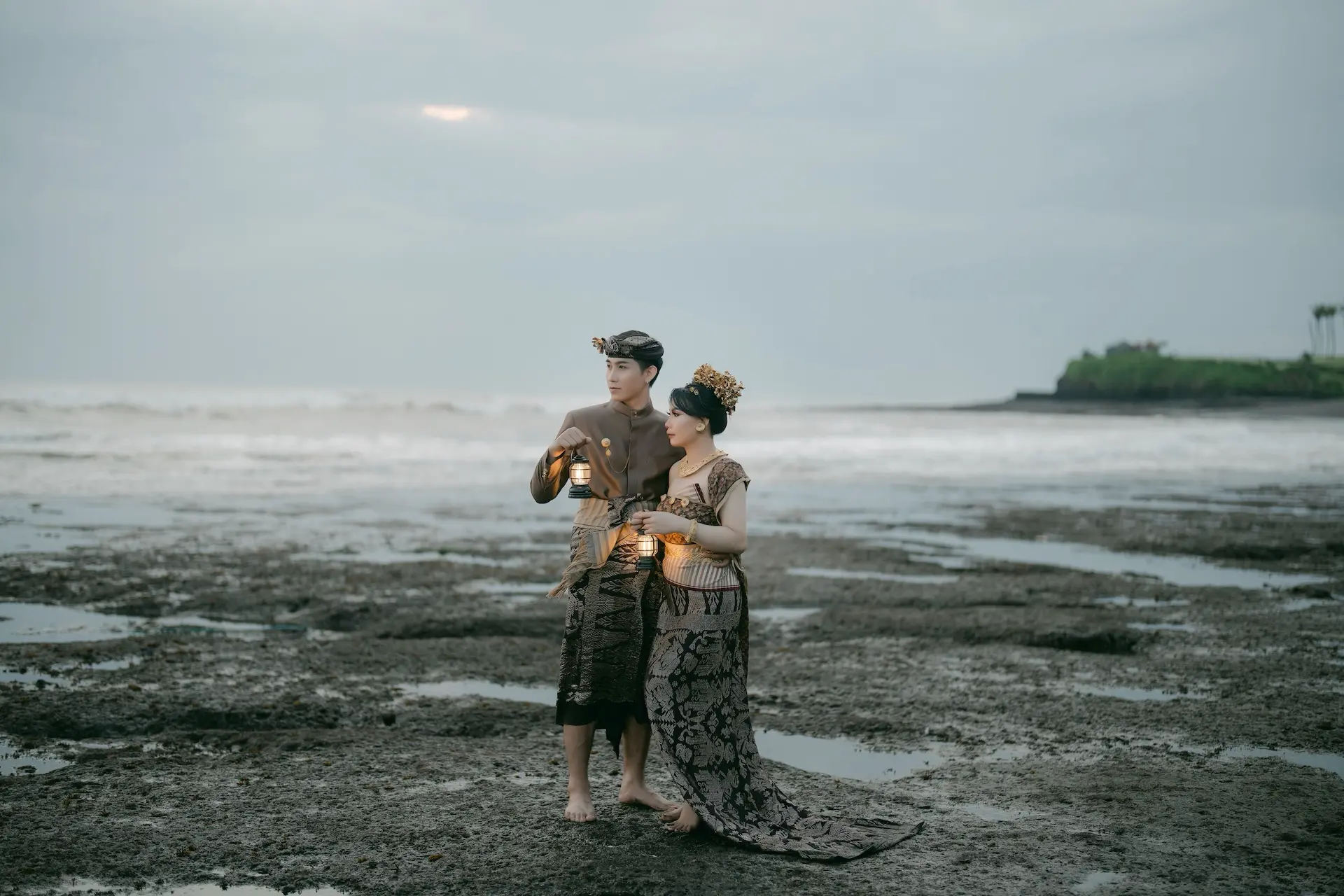 Gungde & Devi 17